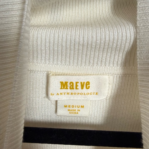 Anthropologie Maeve White Turtleneck Sweater with Black Bow Details size M. - Picture 7 of 7
